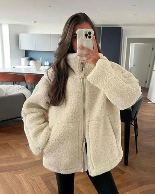 Teddy Jacket – Cozy Elegance for Cold Days